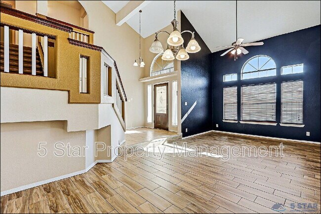 Building Photo - 3140 Tierra Agave Dr