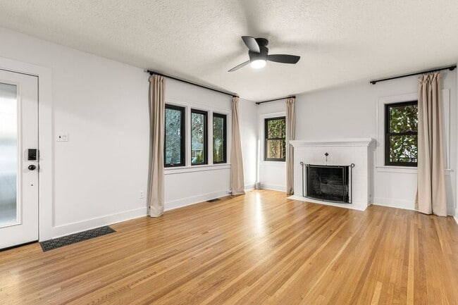 Building Photo - 8606 N Seward Ave