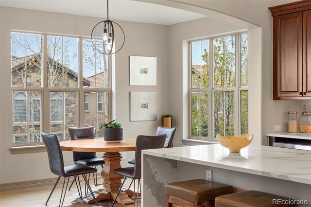 Building Photo - 15252 W Warren Dr