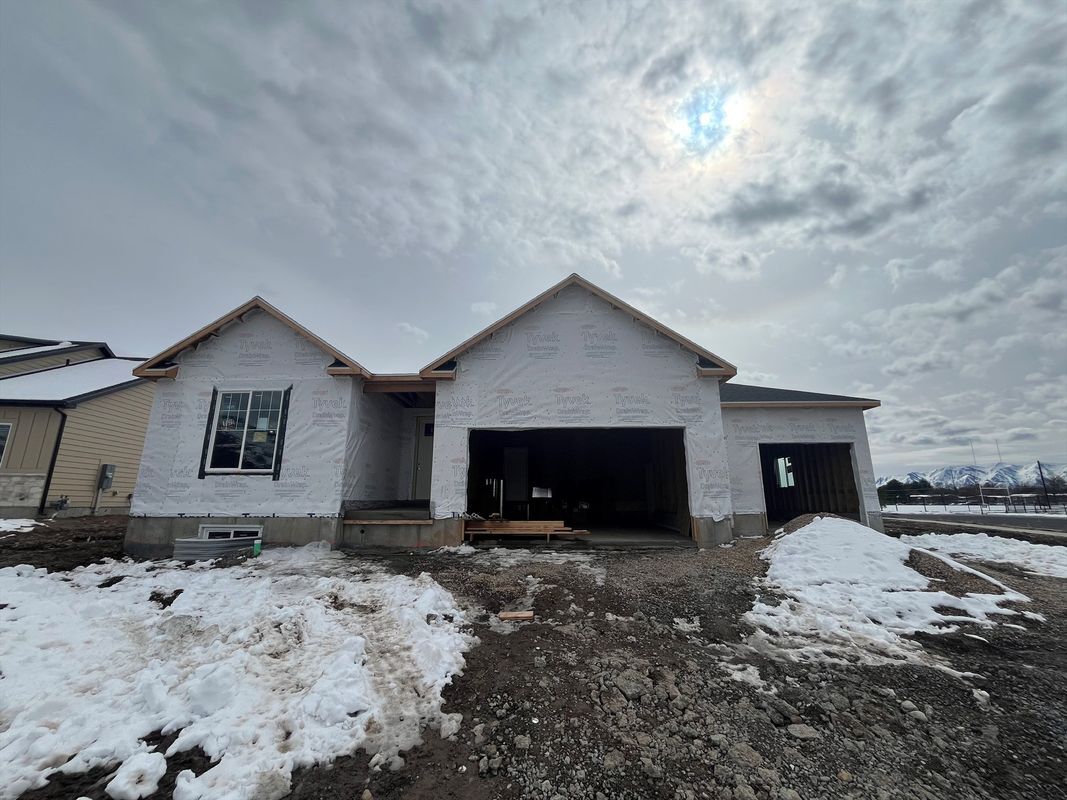 Building Photo - 1322 E 1220 N