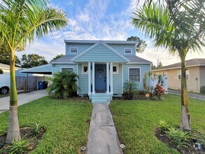 Building Photo - St. Petersburg Pool Home - 3 Bedroom 2 Bath