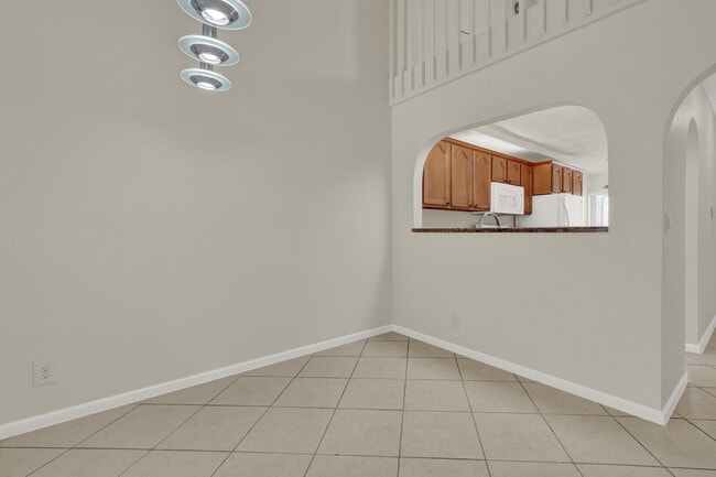 Building Photo - 6371 Toulon Dr