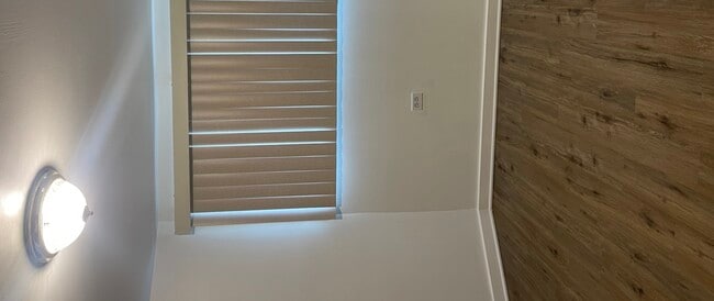 Building Photo - 4919 W Wabansia Ave