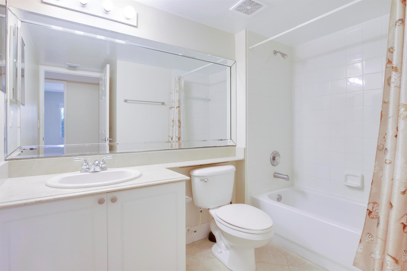 Building Photo - 284 Village Blvd