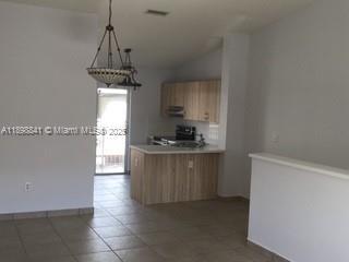 Building Photo - 2461 W 76th St