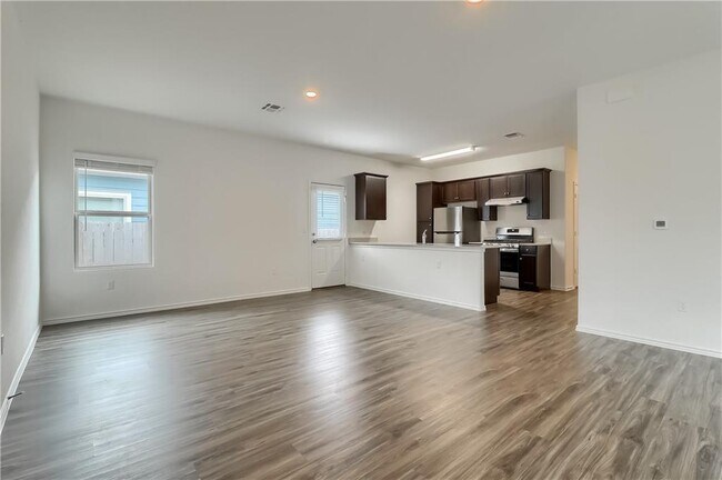 Building Photo - 7213 Tonka Ln