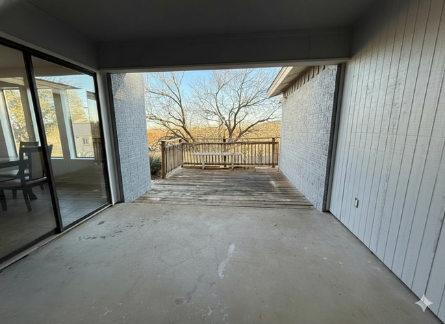 Building Photo - 2807 Macauslan St