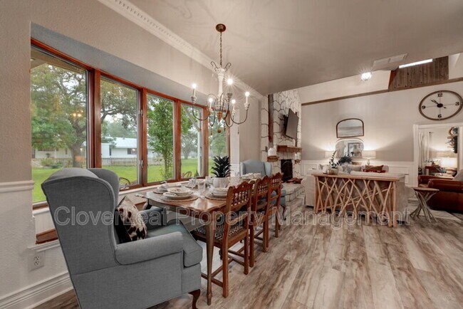 Building Photo - 28035 Delafield Dr
