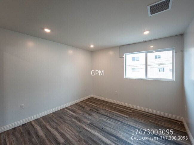 Building Photo - 5258 Denny Ave