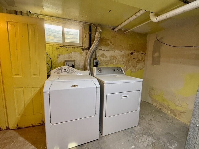 Building Photo - 1859 W 11800 S