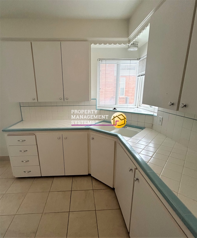 Building Photo - 1857/1859 RKW