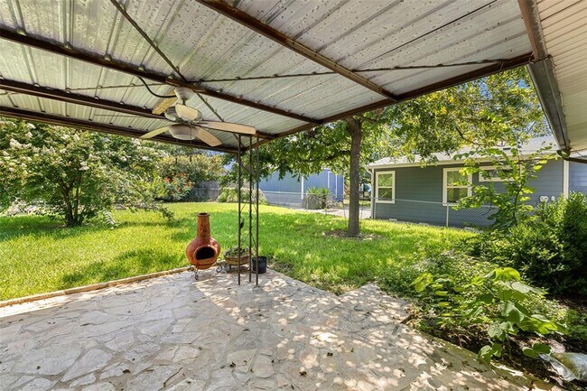 Building Photo - 1206 Larkwood Dr