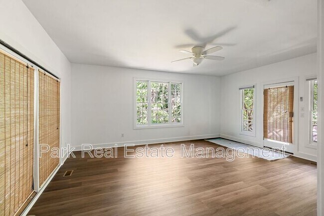 Building Photo - 1209 Roosevelt Dr