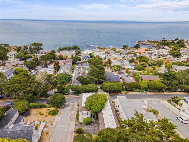 Building Photo - Ocean View Condo in Pacific Grove