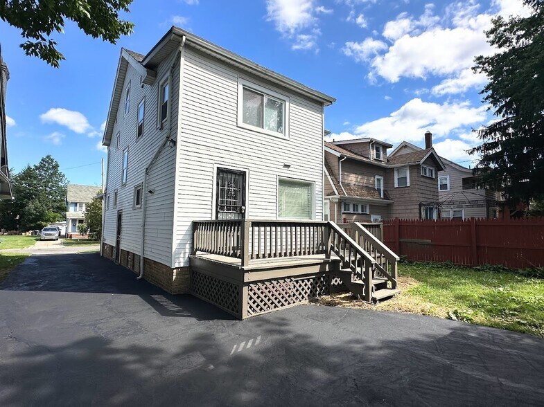 Building Photo - 3288 Kildare Rd