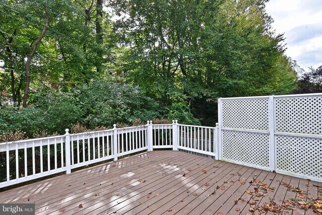 Building Photo - 12035 Treeline Way