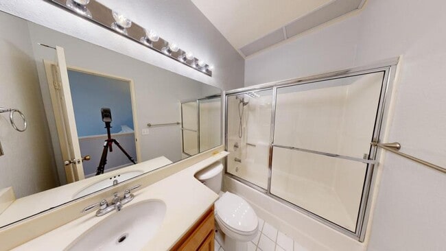 Building Photo - 7254 Shoreline Dr