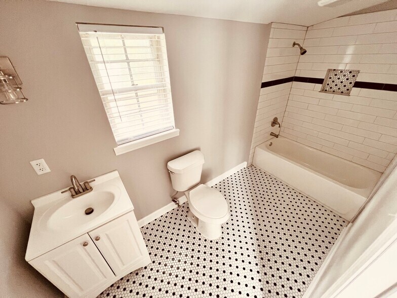 Bathroom #2 - 485 S Reese St