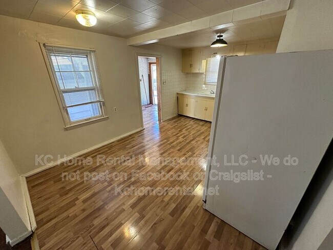 Building Photo - 2115 N 40 St