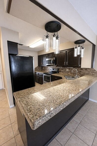 Building Photo - 2401 S Jackson Rd