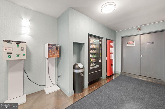 Building Photo - 1718 P St NW