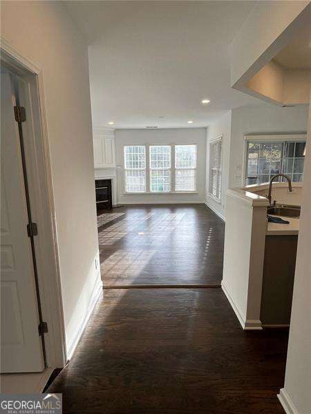 Building Photo - 319 Dexter Dr