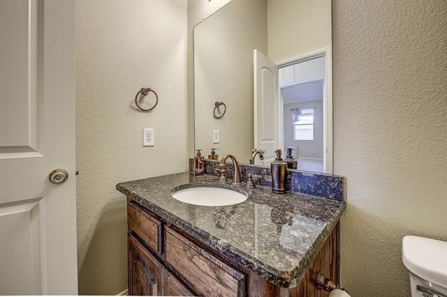 Building Photo - 4108 Barona Dr