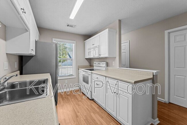 Building Photo - 5179 Aruba Cir