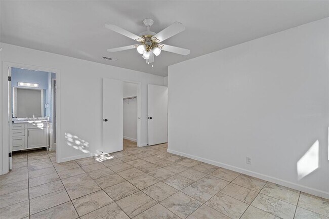 Building Photo - 1912 Terry Ln