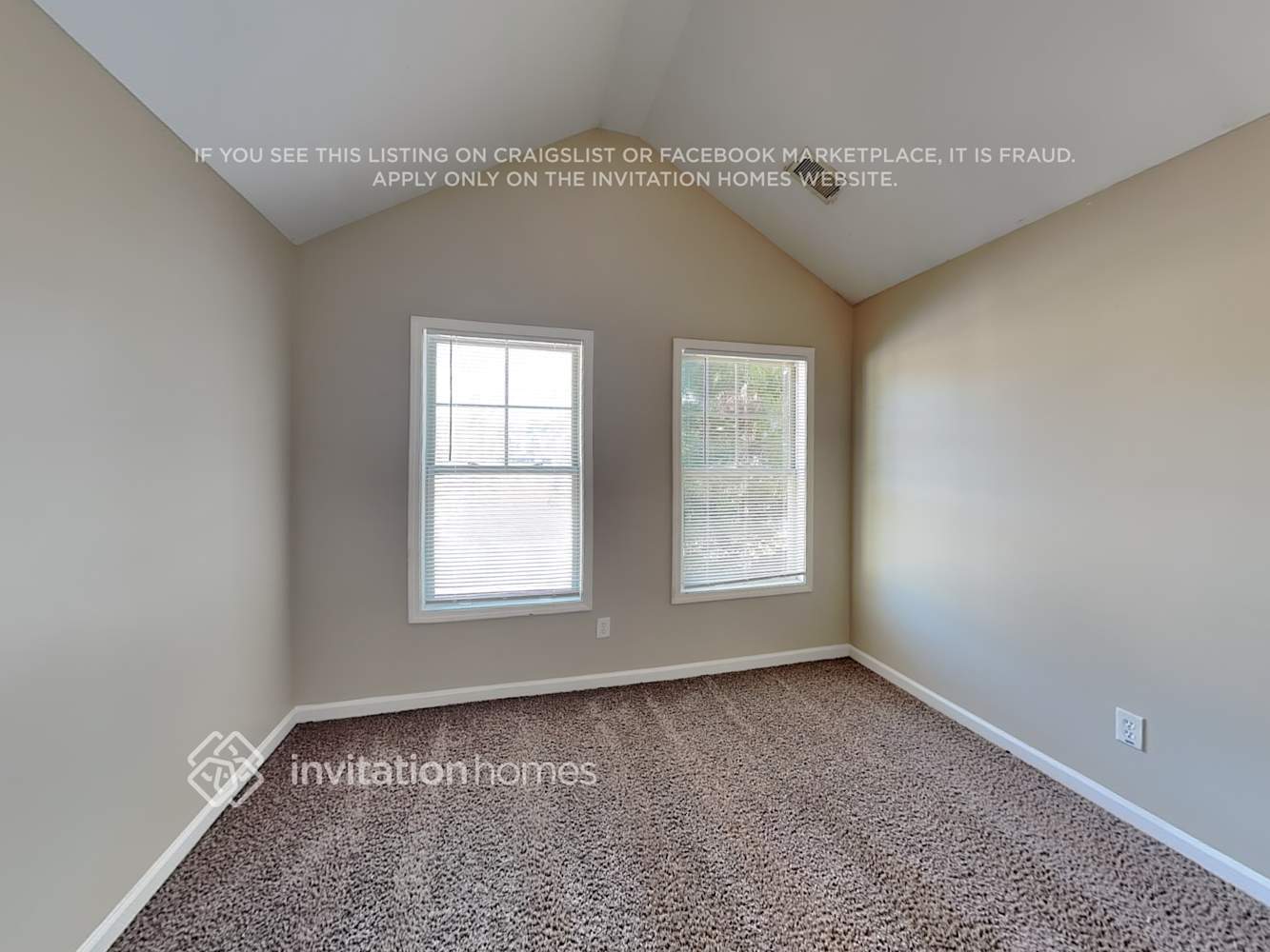 Building Photo - 505 Lakeside View