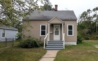 Building Photo - 2700 Baker St