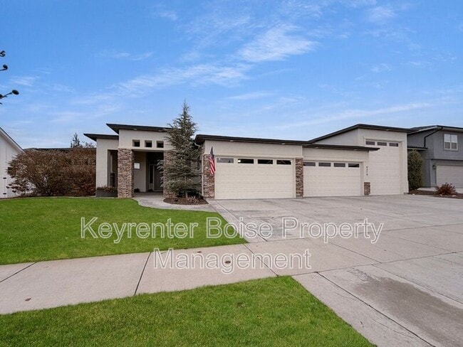 Building Photo - 9216 W Mirror Pond Dr