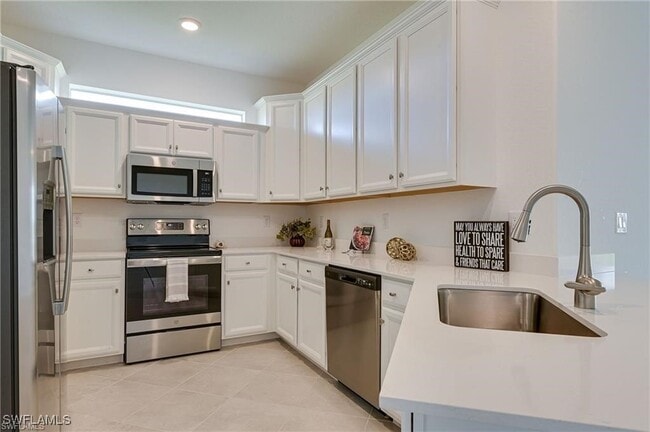 Primary Photo - 2620 Vine Ave