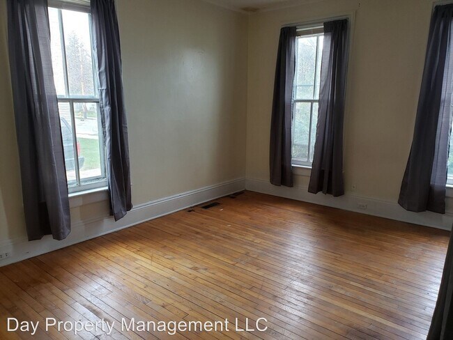 Building Photo - 2 br, 1 bath Apartment - 581 MT. Vernon St.