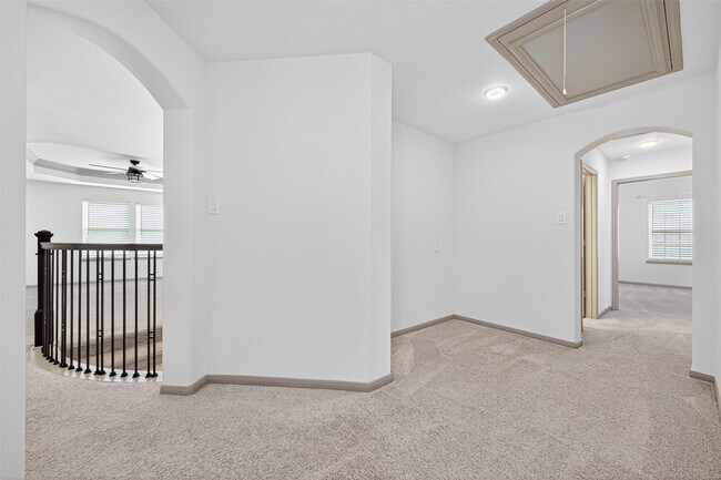 Building Photo - 9702 Lauren Briar Ln
