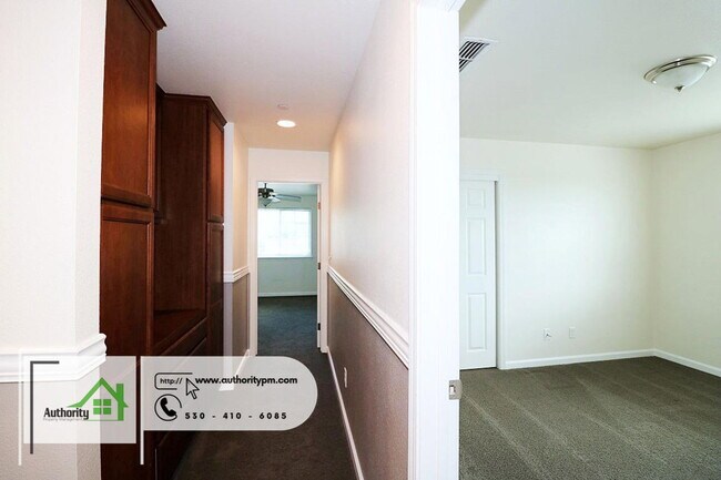 Building Photo - 671 Mission De Oro Dr