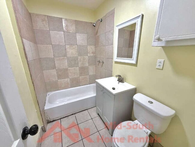 Building Photo - 3738 Townes Ave