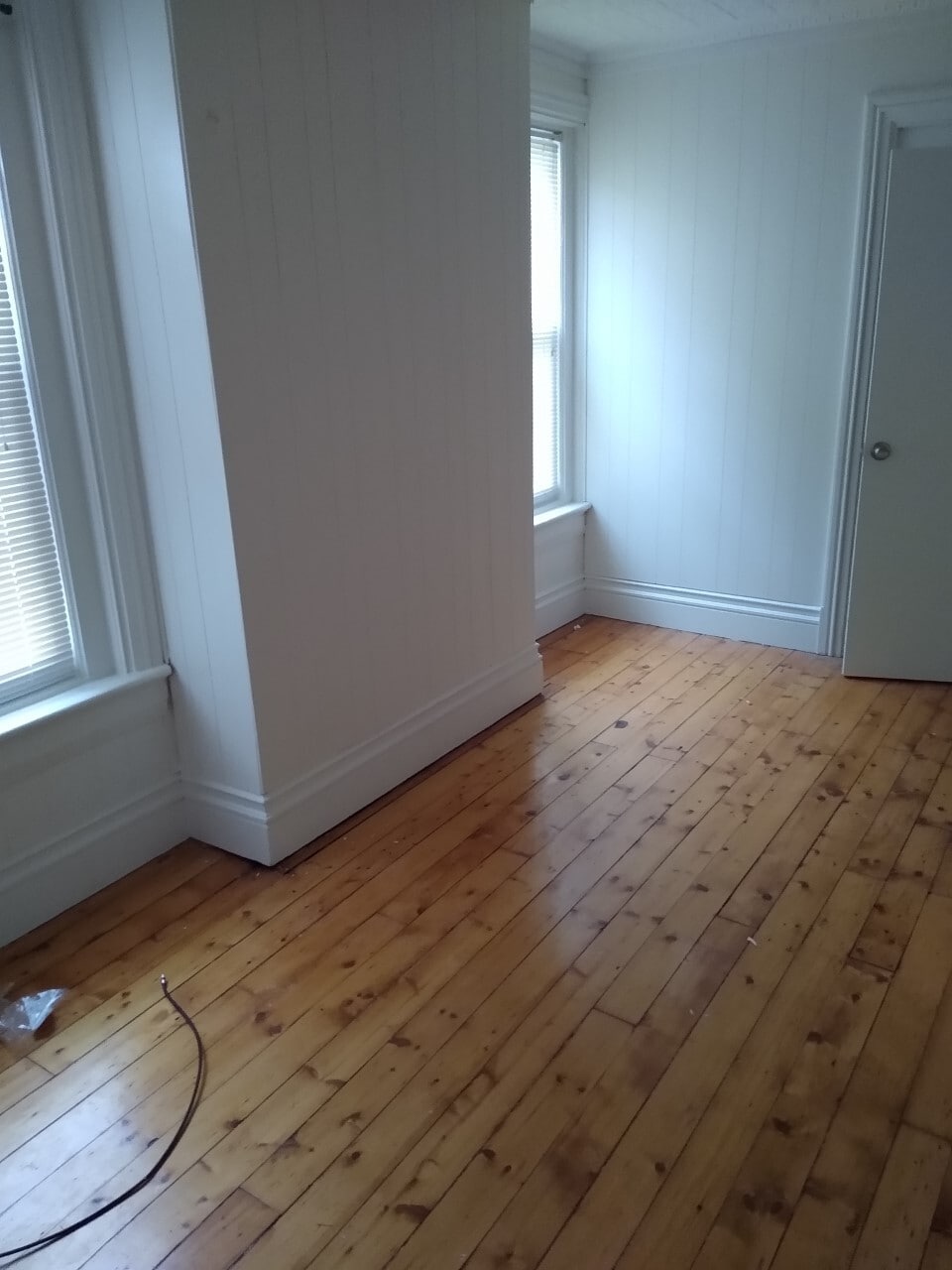 Building Photo - 913 Kellogg Ave