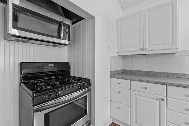Building Photo - 4416 Speedway