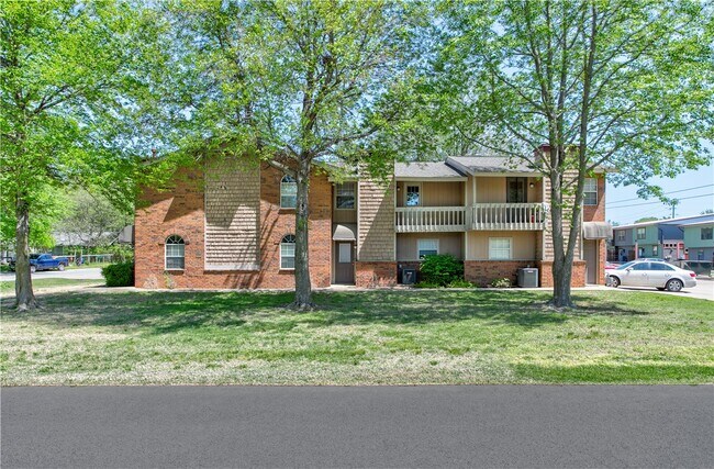 Building Photo - 461 N Garrett St