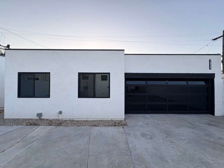Primary Photo - 7834 S Harvard Blvd