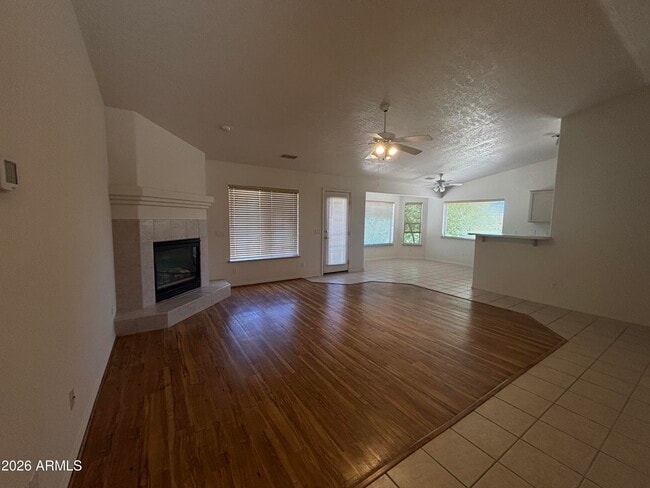 Building Photo - 1331 Deborah Dr