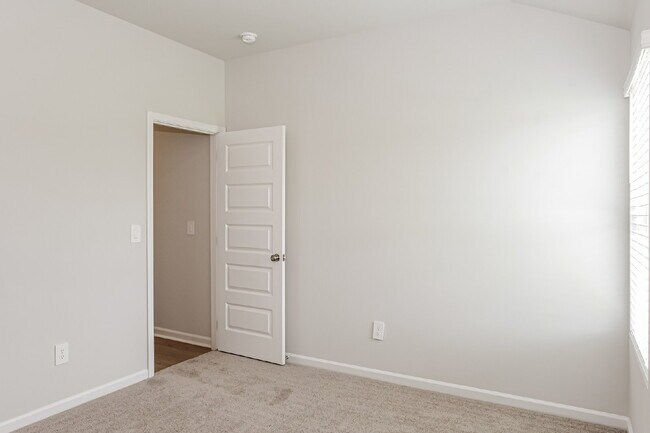 Building Photo - 306 Spanish Moss Ct