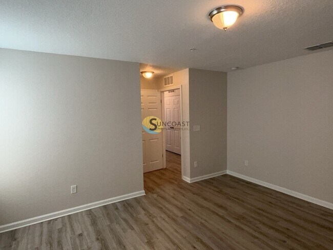 Building Photo - 9205 Western Way