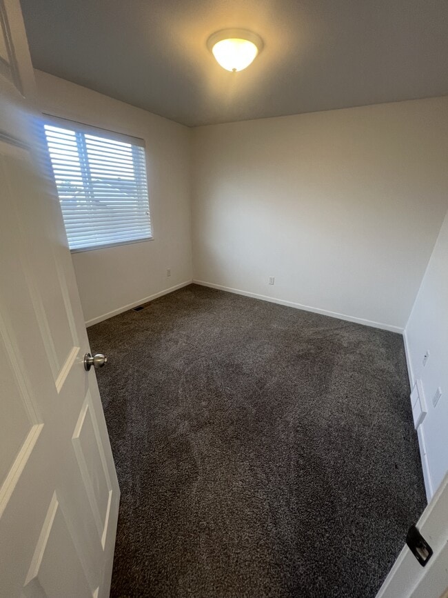 Building Photo - 5912 36th St S