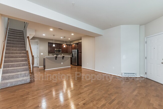 Building Photo - 7114 Daniel John Dr