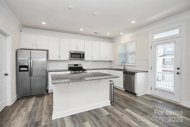 Building Photo - 10436 Glenmere Crk Cir