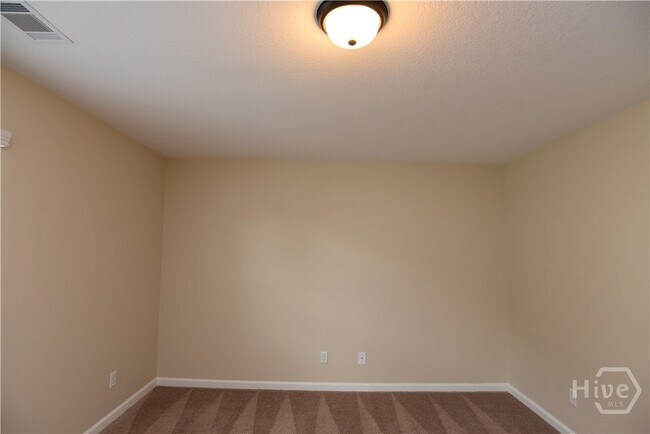 Building Photo - 215 Beckley Dr