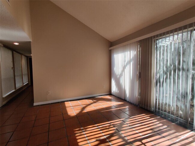 Building Photo - 5346 Randon Rd