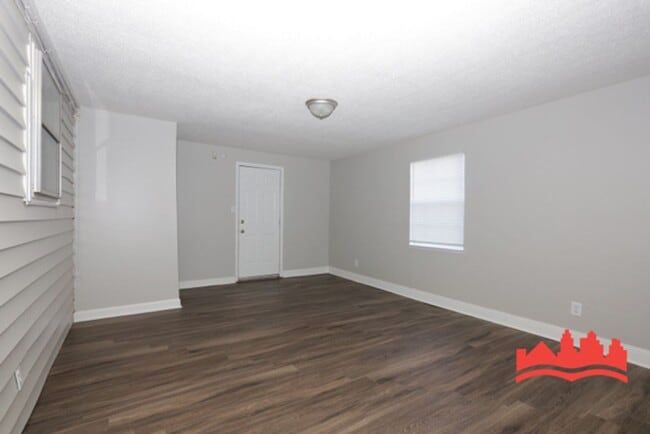 Building Photo - 4721 Bradford Dr